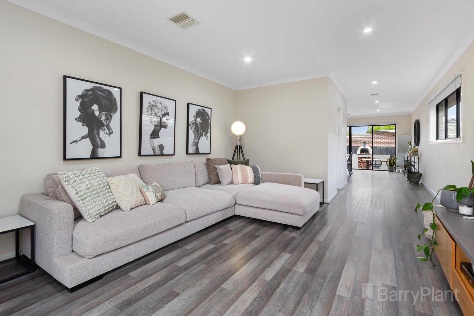 17 Sutton Avenue, Boronia, VIC 3155, Boronia - Thumbnail 3