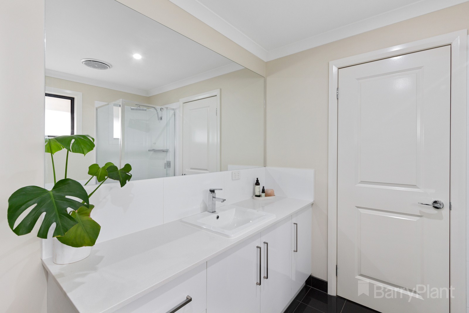 17 Sutton Avenue, Boronia, VIC 3155, Boronia - Thumbnail 7