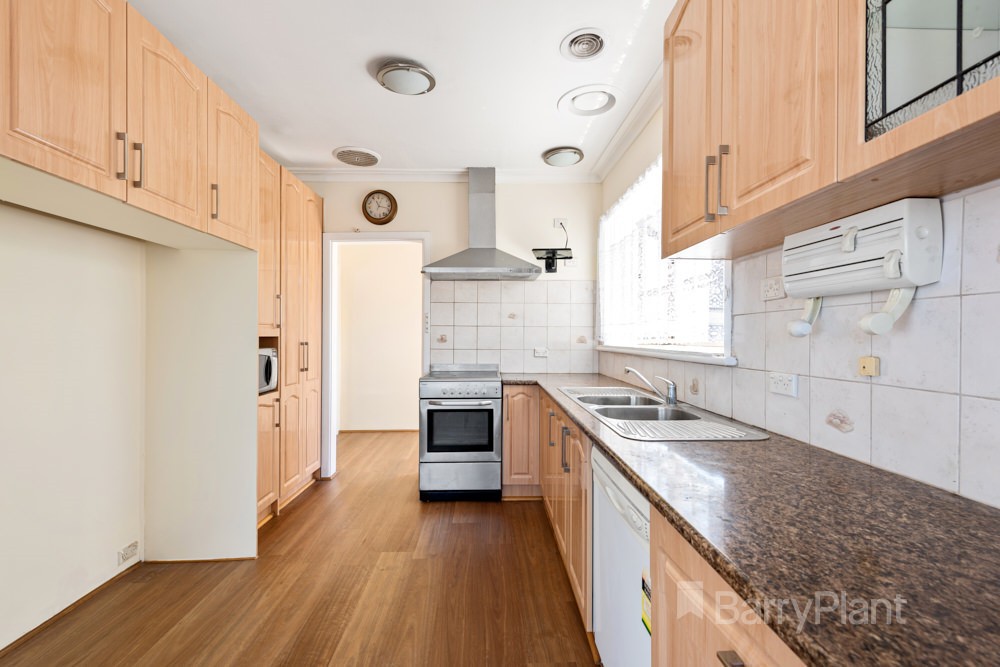 17 Taranto Drive, Noble Park, VIC 3174, Noble Park - Thumbnail 3