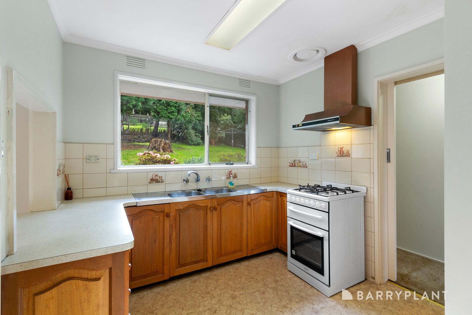 17 Ternes Road, Upwey, VIC 3158, Upwey - Thumbnail 4