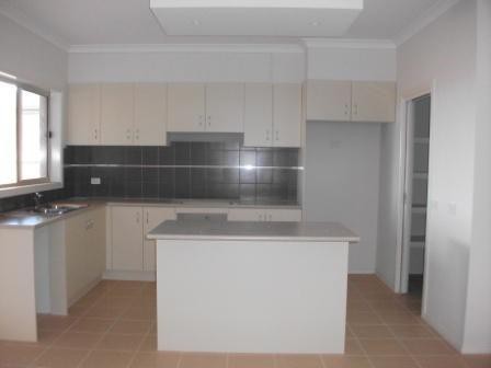 17 Terrene Terrace, Point Cook, VIC 3030, Point Cook - Thumbnail 2