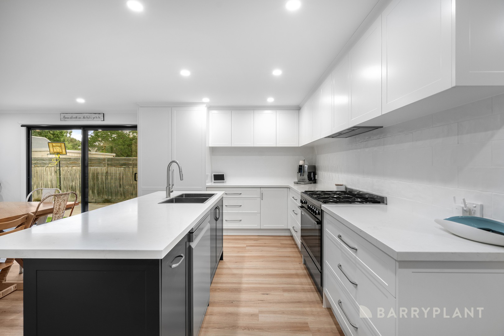 17 Toolimerin Avenue, Bayswater North, VIC 3153, Bayswater North - Thumbnail 4