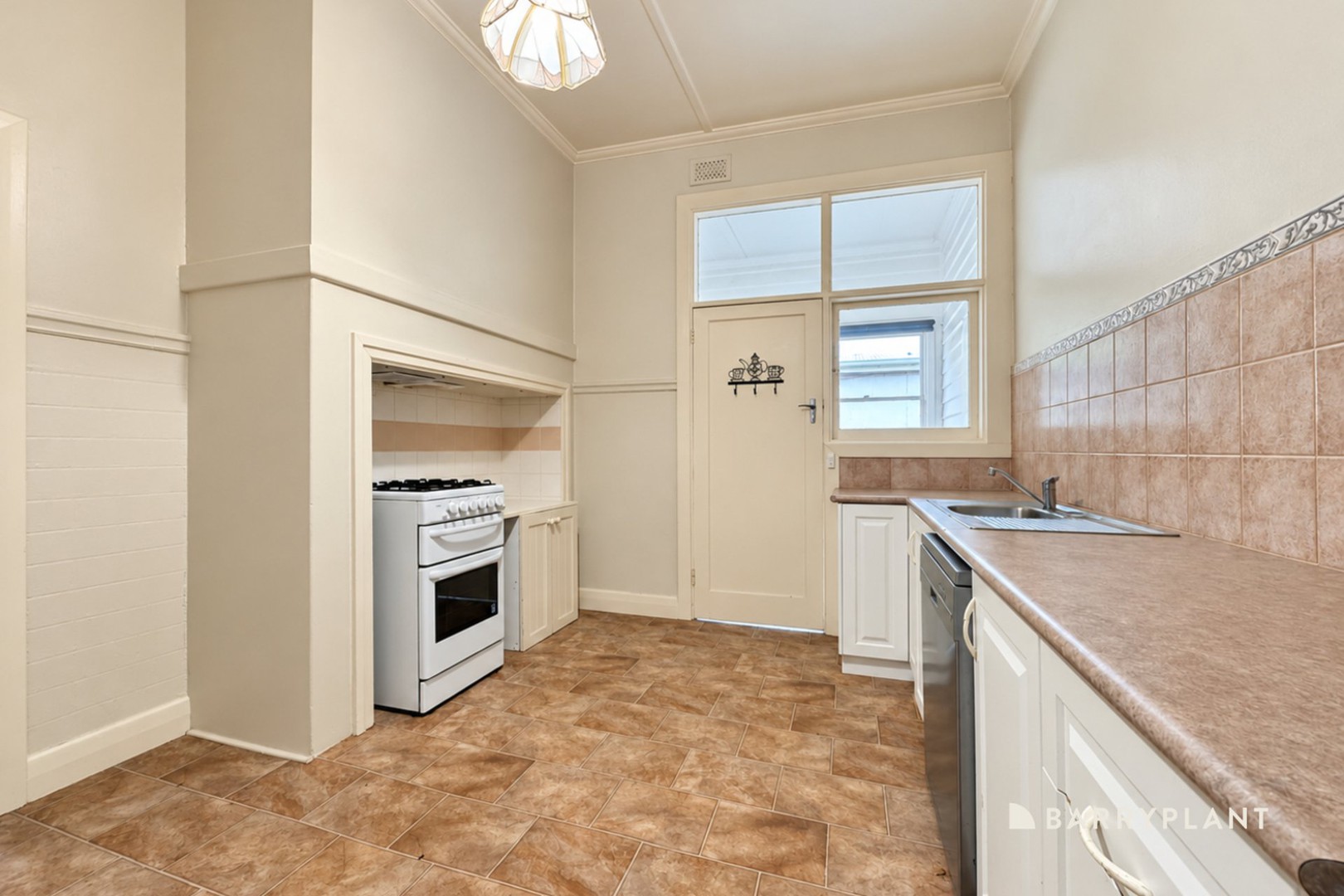 17 Toorak Avenue, Warragul, VIC 3820 - Thumbnail 2 - 07/10/2026