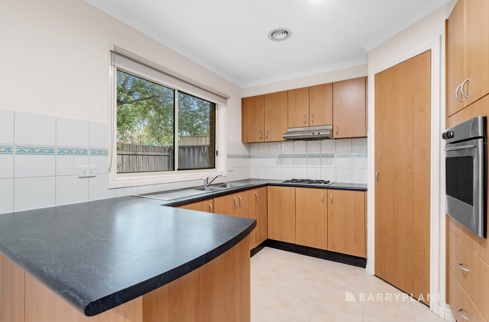 17 Valiant Square, South Morang, VIC 3752, South Morang - Thumbnail 3