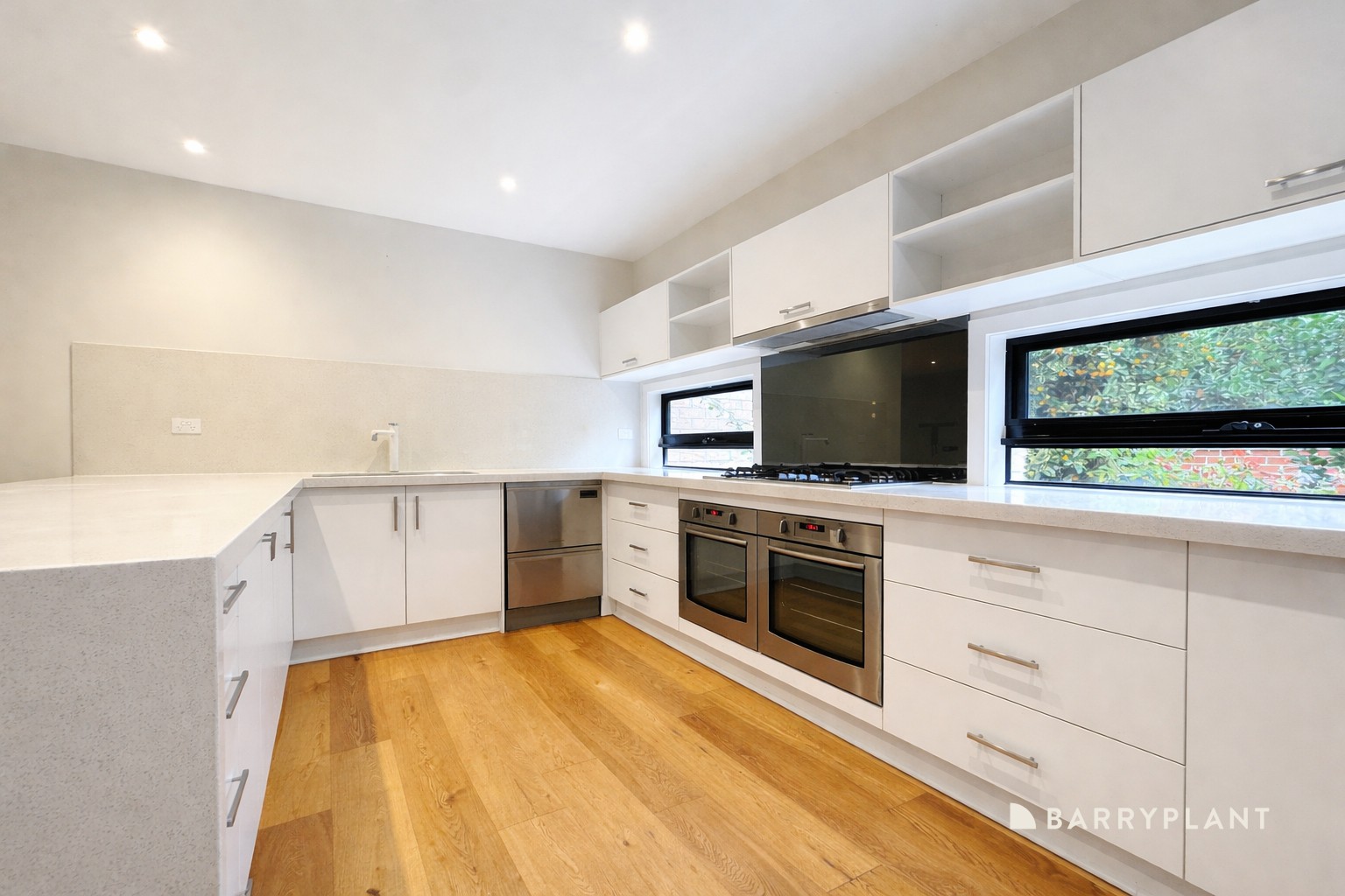 17 Valleyview Grove, Drouin, VIC 3818, Drouin - Thumbnail 2