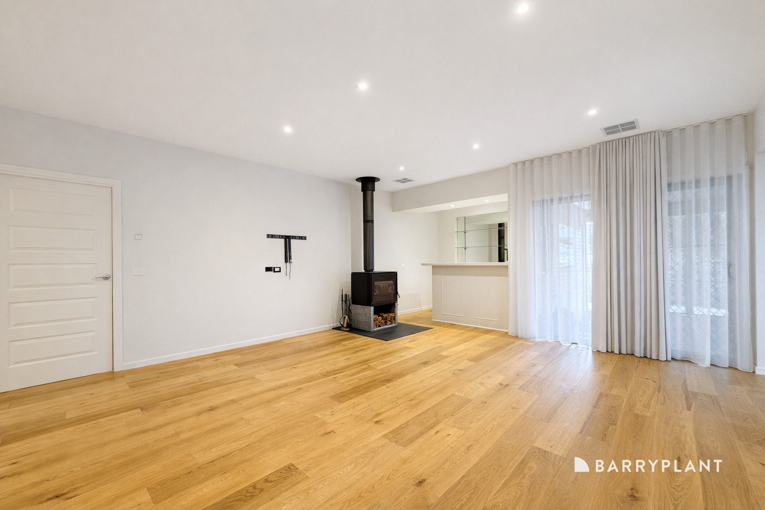 17 Valleyview Grove, Drouin, VIC 3818, Drouin - Thumbnail 5
