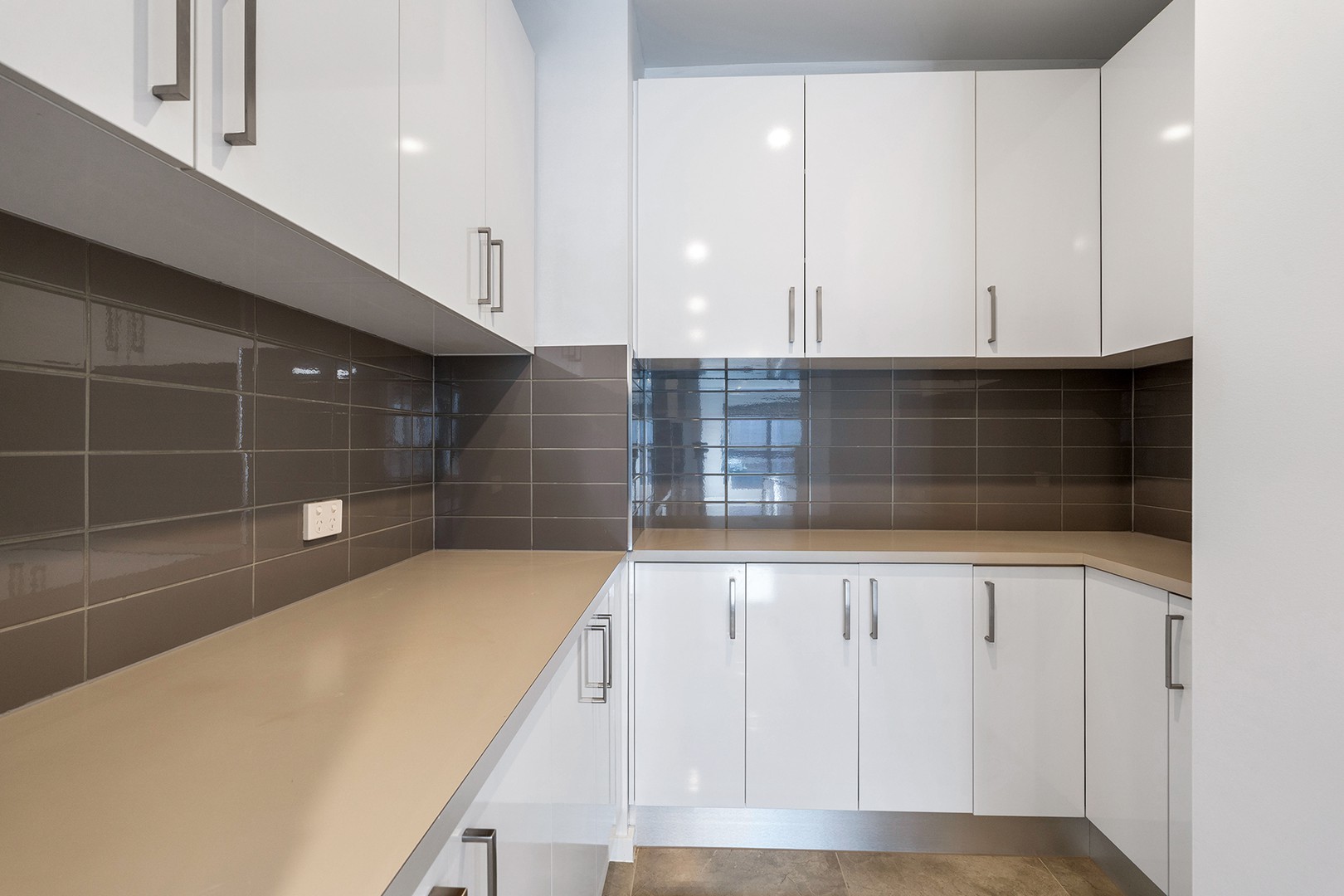17 Veneto Grove, Greenvale, VIC 3059 - Thumbnail 2 - 08/05/2026