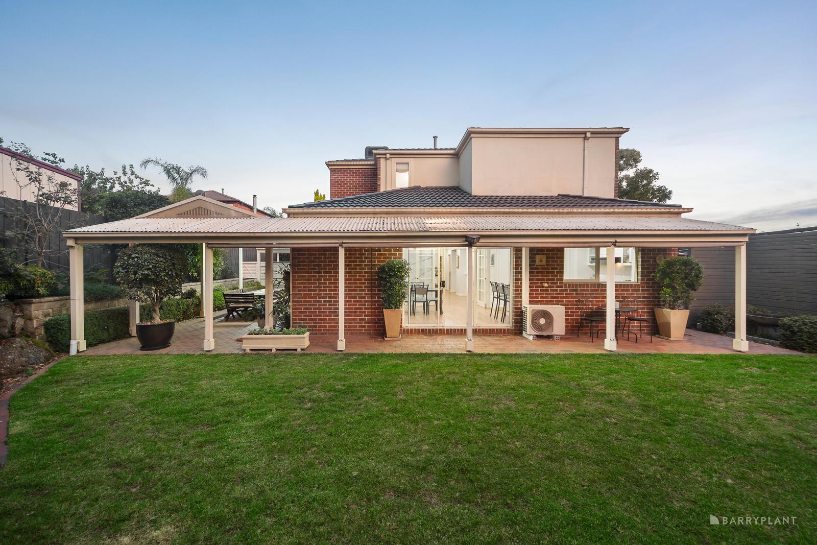 17 Viewgrand Way, Greensborough, VIC 3088, Greensborough - Thumbnail 2