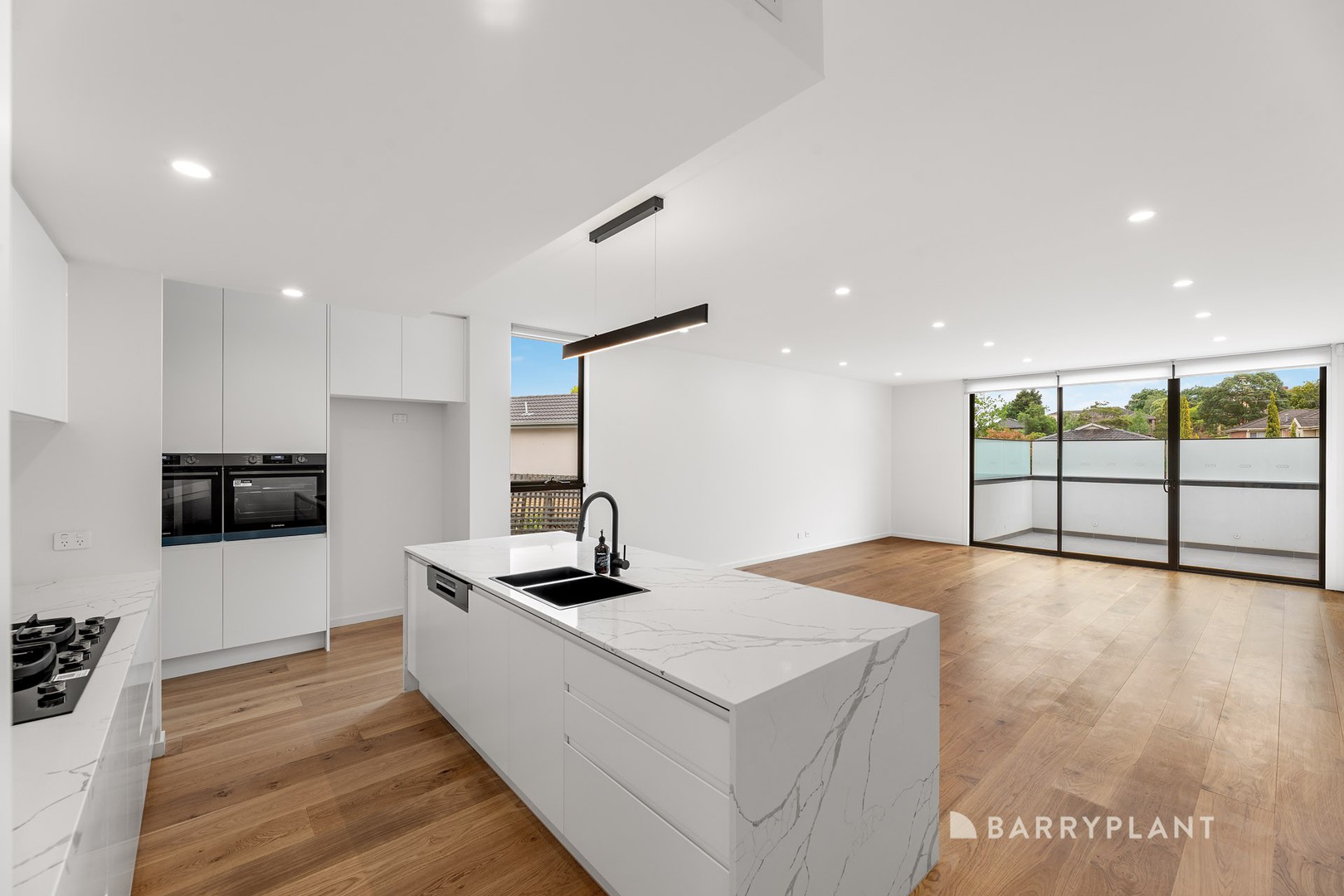 17 Walker Street, Doncaster, VIC 3108, Doncaster - Thumbnail 3