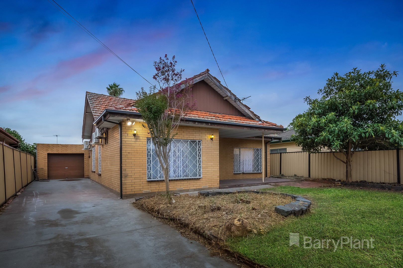 17 Walmer Avenue, St Albans, VIC 3021, St Albans - Thumbnail 2