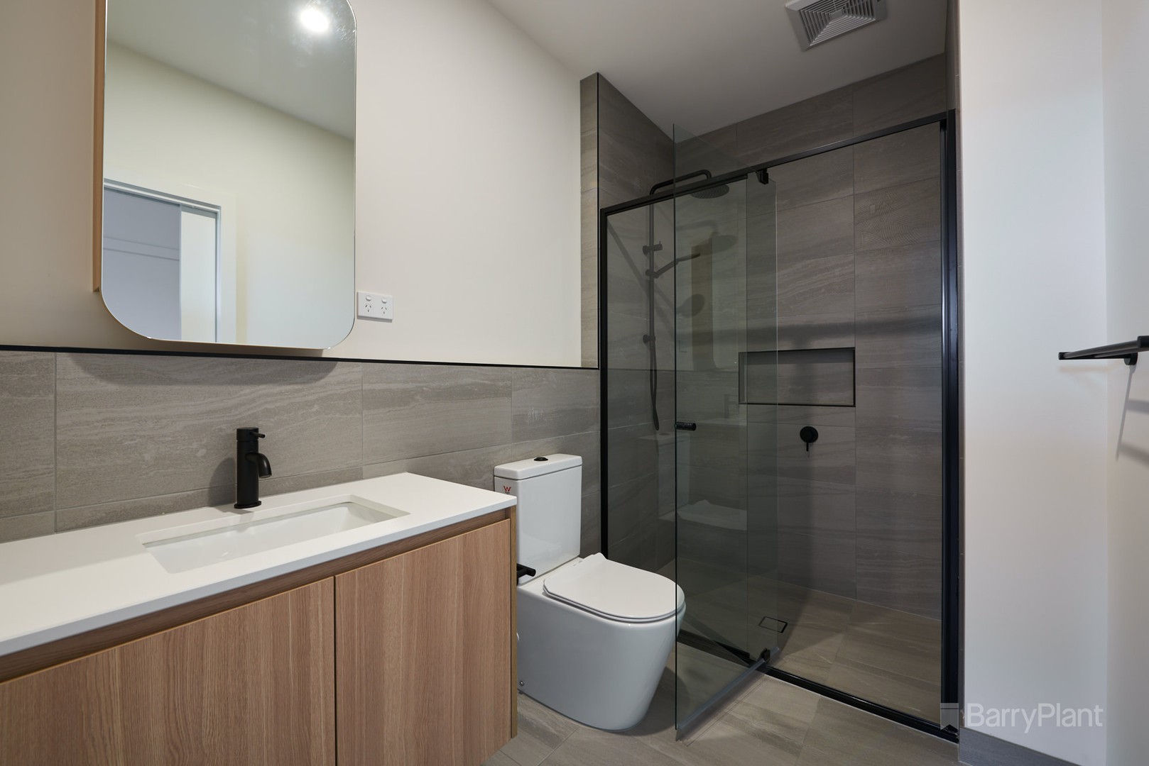 17 Waterfront Way, Keysborough, VIC 3173, Keysborough - Thumbnail 8