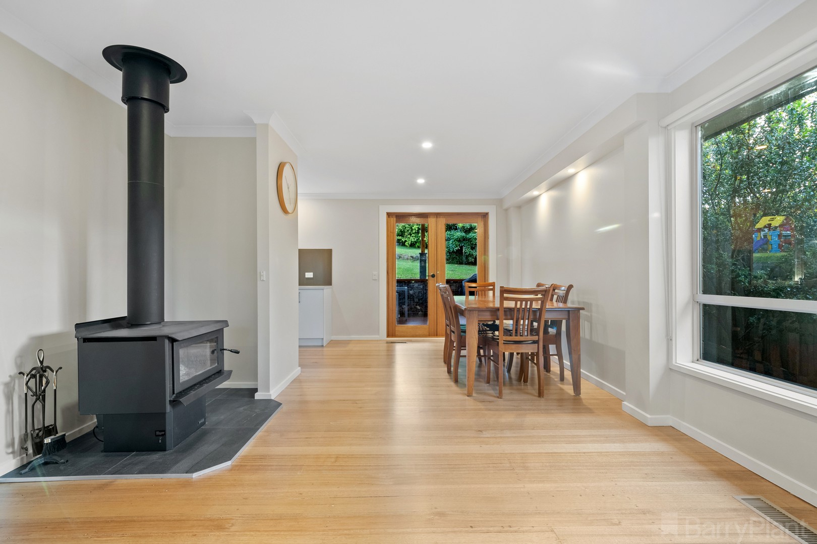 17 Waters Avenue, Upper Ferntree Gully, VIC 3156, Upper Ferntree Gully - Thumbnail 4