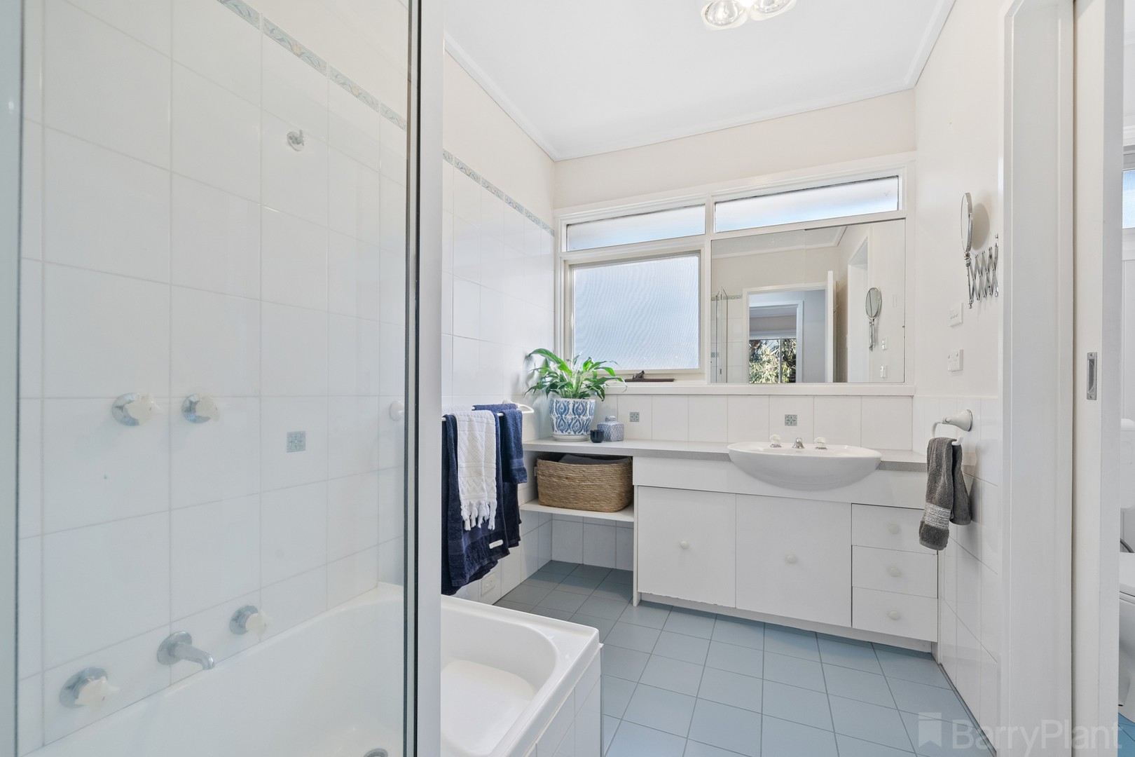 17 Waters Avenue, Upper Ferntree Gully, VIC 3156, Upper Ferntree Gully - Thumbnail 8