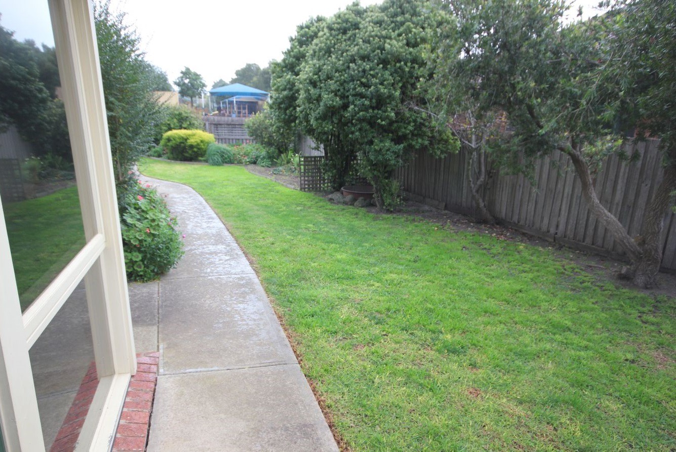 17 Waurn Park Court, Belmont, VIC 3216, Belmont - Thumbnail 2
