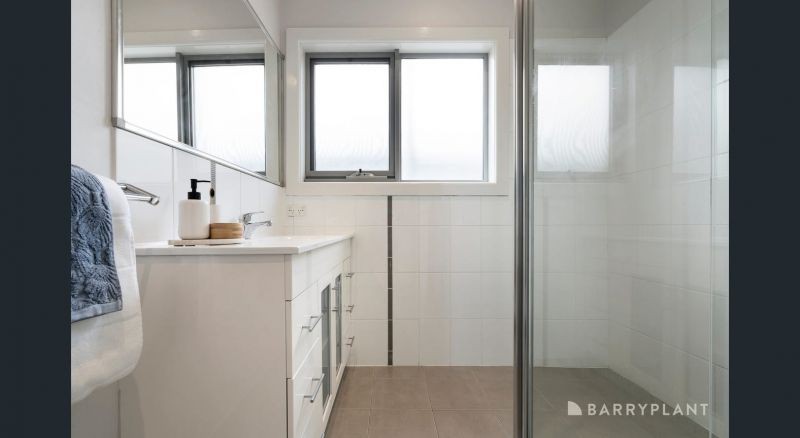 17 Wembley Av, Cheltenham, VIC 3192, Cheltenham - Thumbnail 3