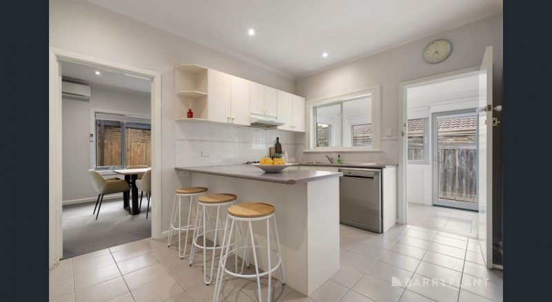 17 Wembley Av, Cheltenham, VIC 3192, Cheltenham - Thumbnail 4