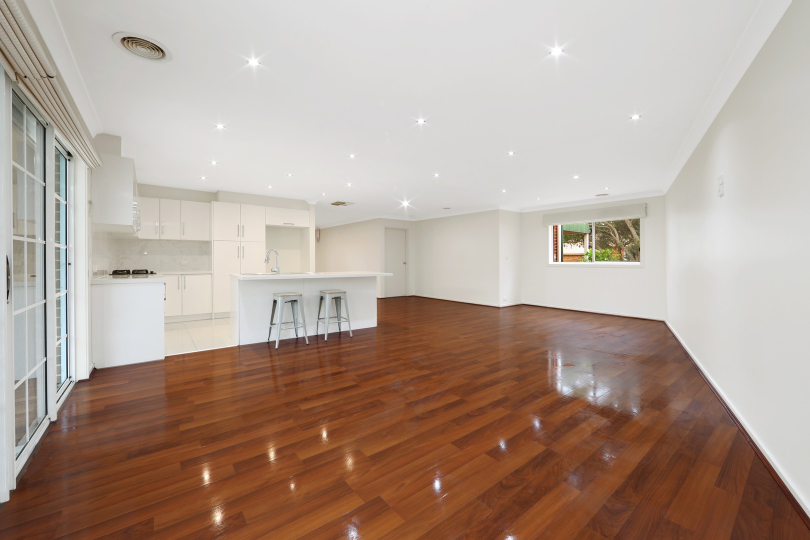 17 Westminster Drive, Rowville, VIC 3178 - Thumbnail 2 - 18/06/2025