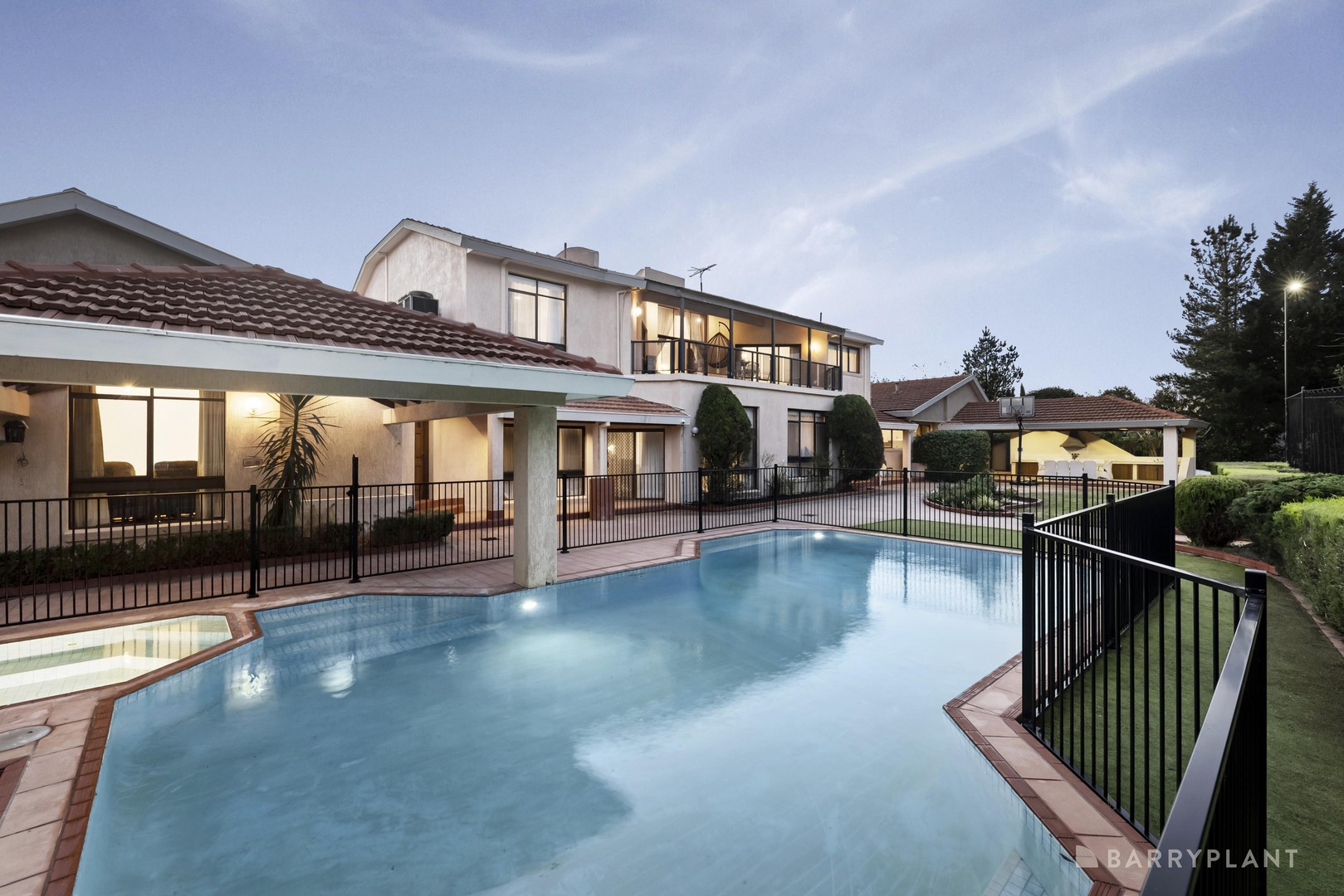 17 White Lodge Court, Donvale, VIC 3111 - Thumbnail 2 - 23/09/2025