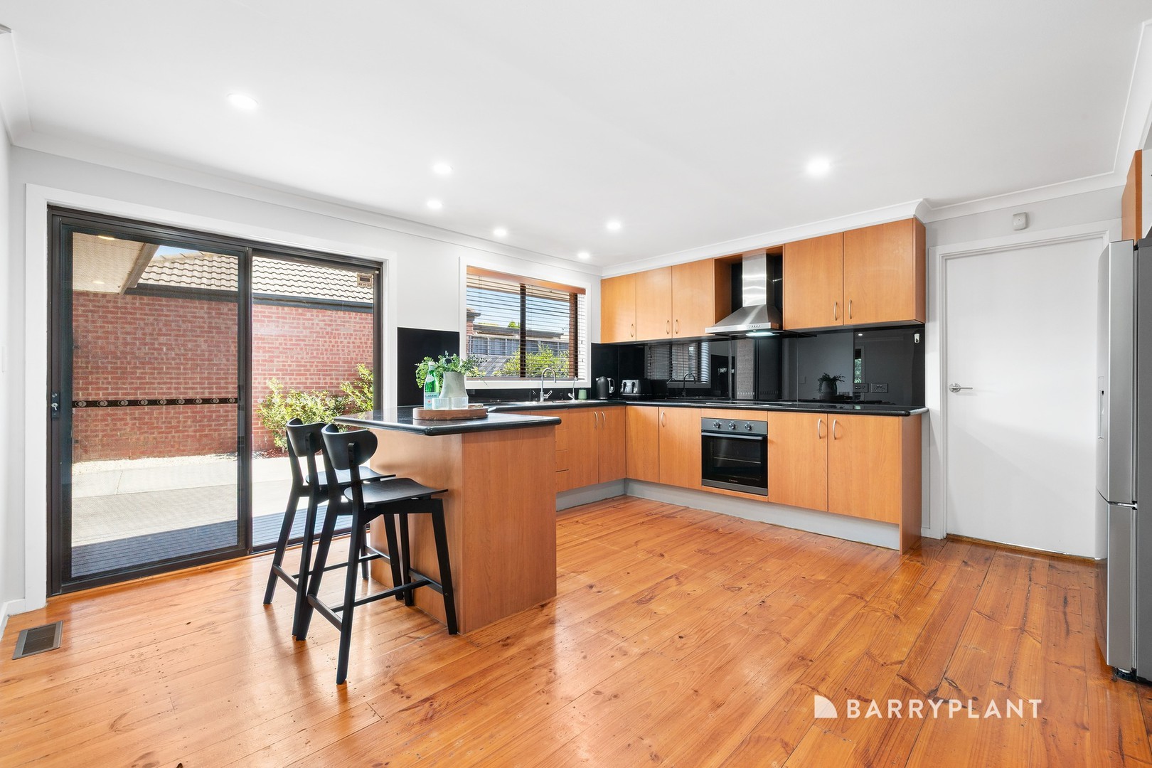 17 Whitfield Court, Mill Park, VIC 3082, Mill Park - Thumbnail 3