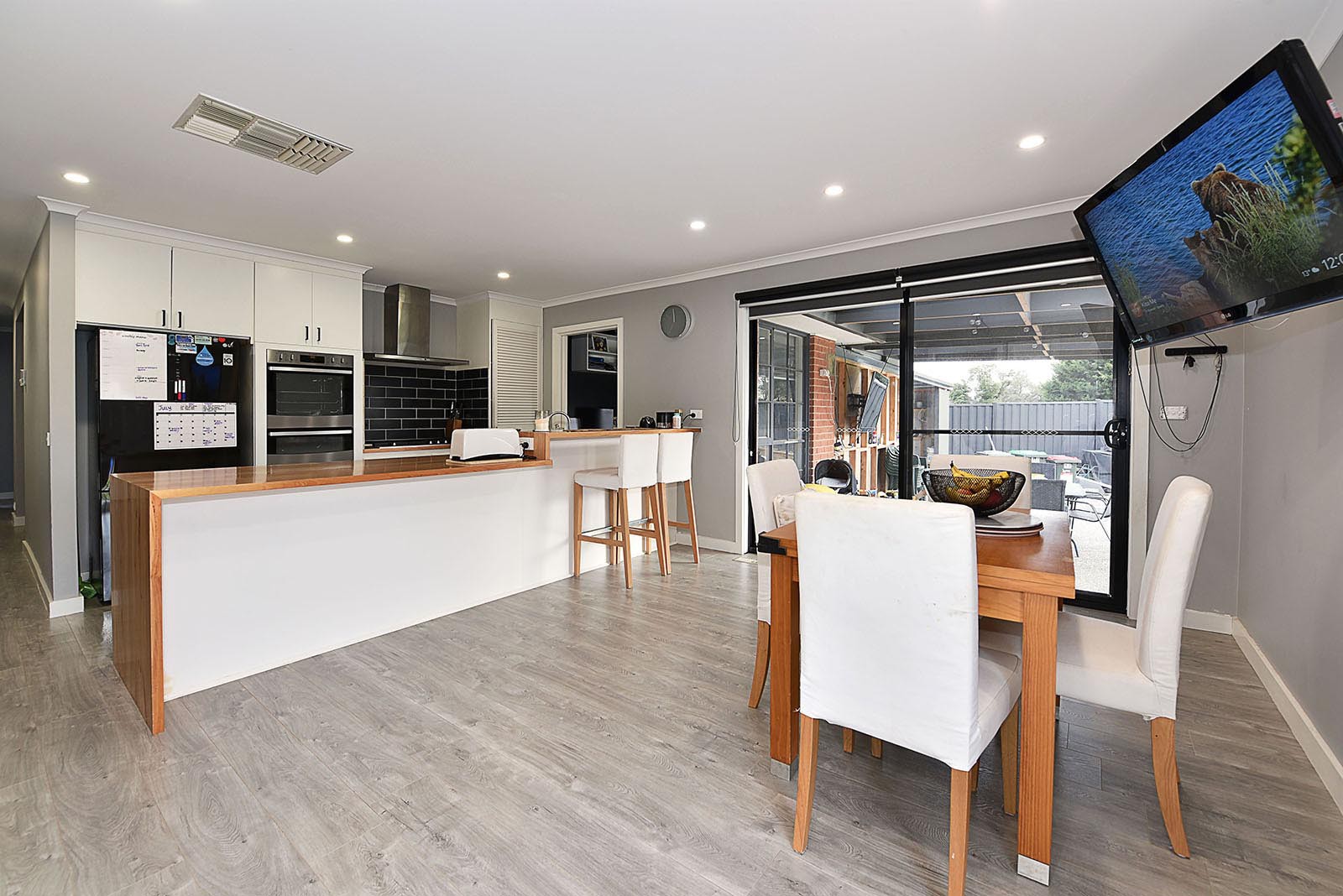 17 Wilton Place, Attwood, VIC 3049, Attwood - Thumbnail 2