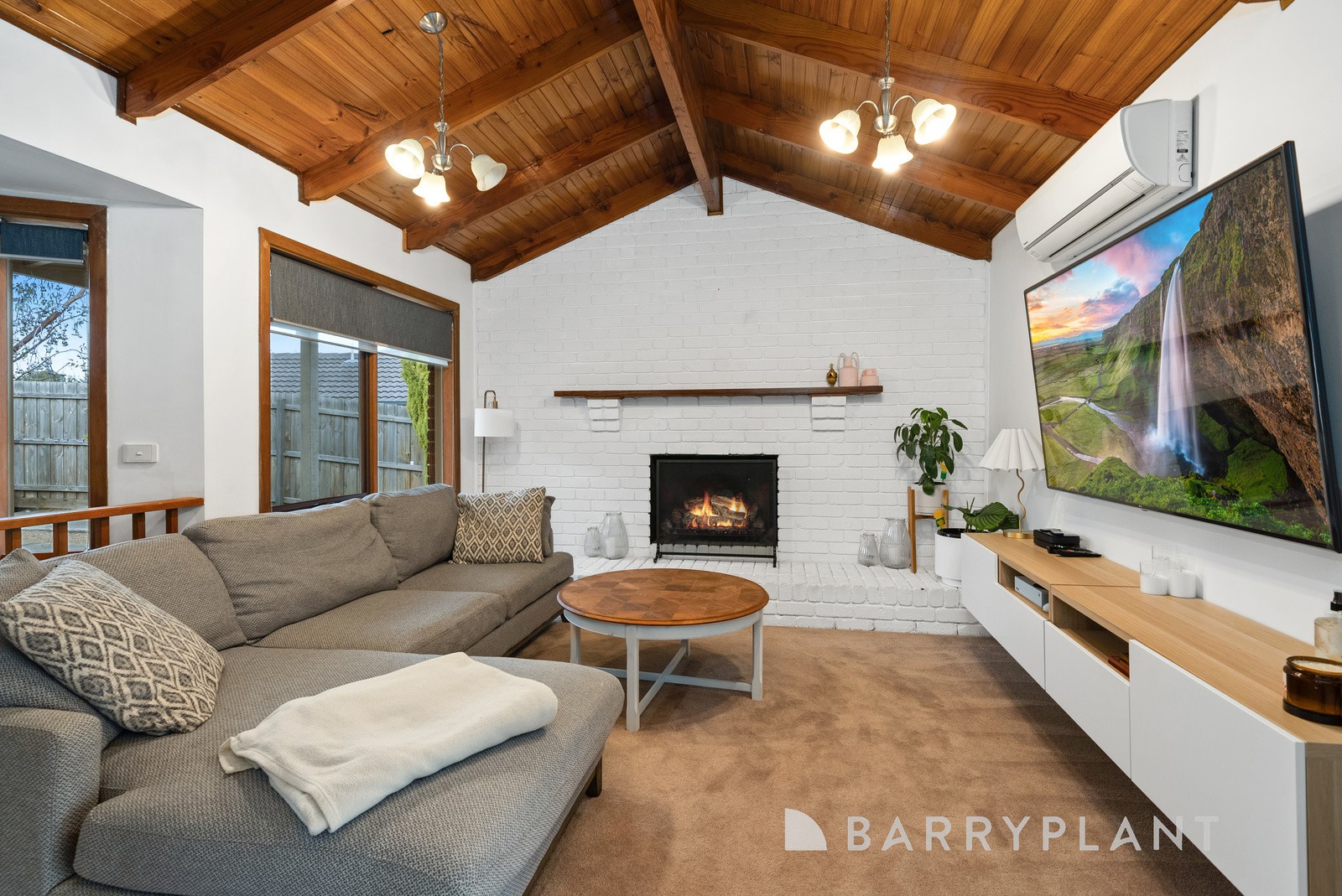 17 Winfield Drive, Kurunjang, VIC 3337, Kurunjang - Thumbnail 4