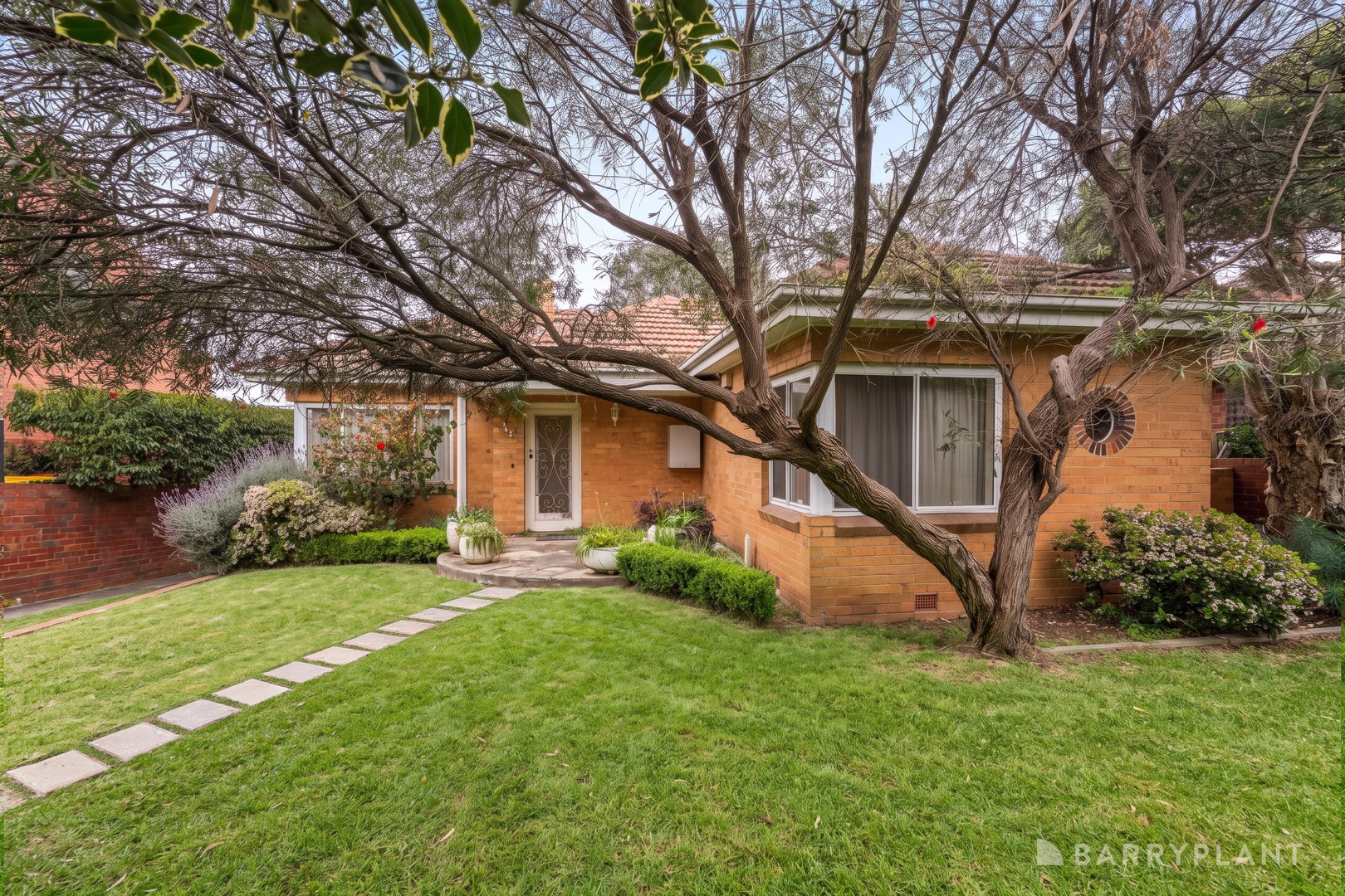 17 York Avenue, Ivanhoe East, VIC 3079 - Thumbnail 2 - 14/10/2026