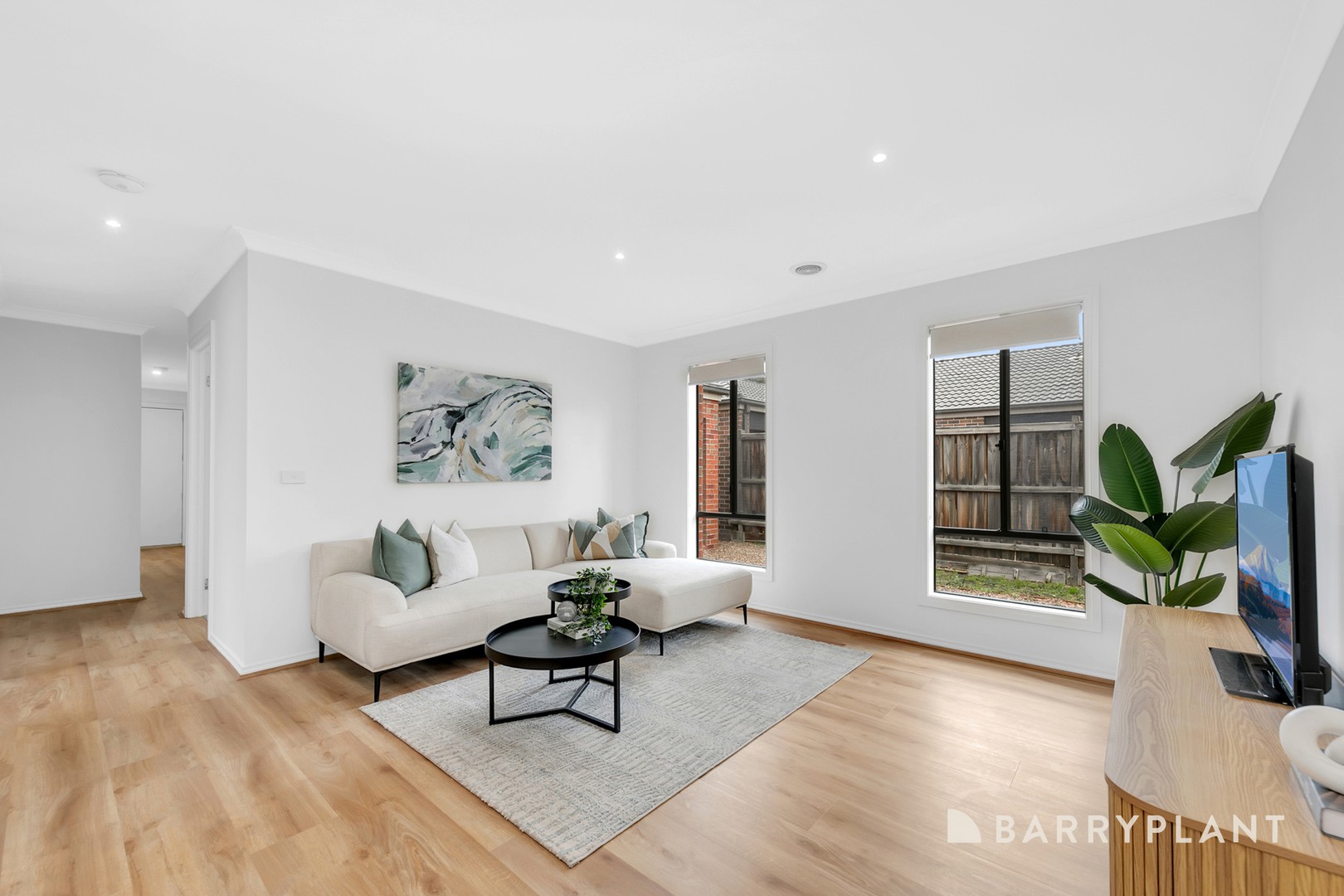 170 Gordons Road, South Morang, VIC 3752 - Thumbnail 2 - 22/11/2023