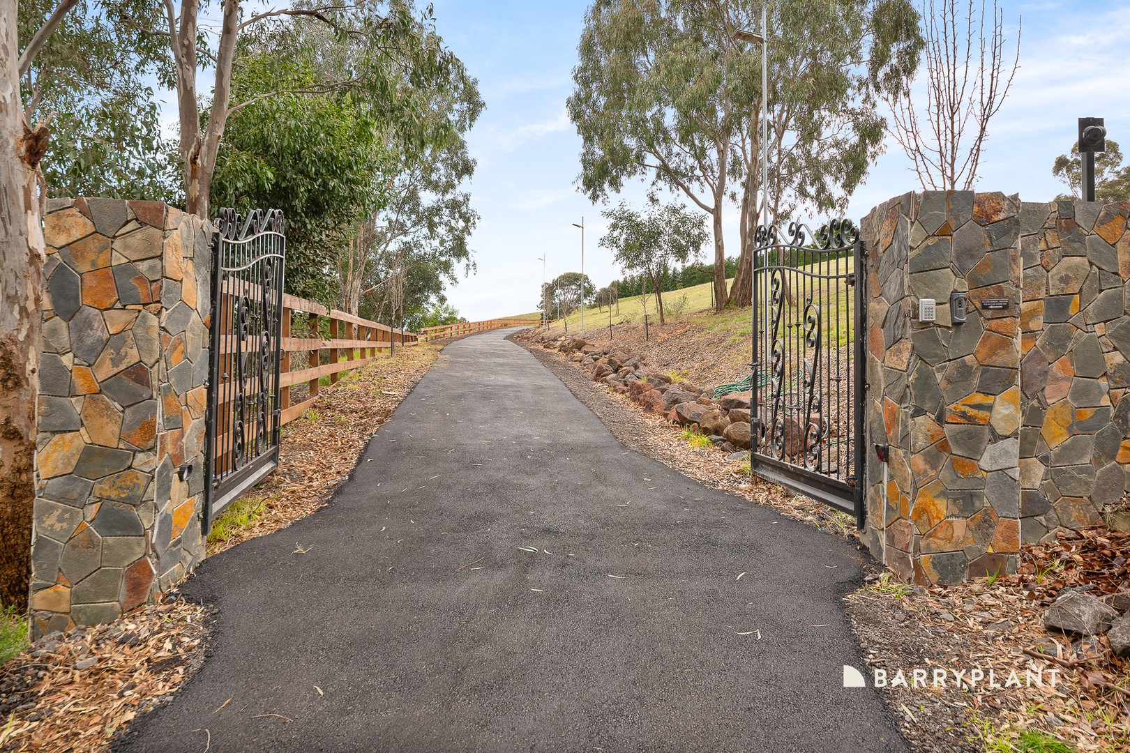 170 Konagaderra Road, Mickleham, VIC 3064, Mickleham - Thumbnail 3