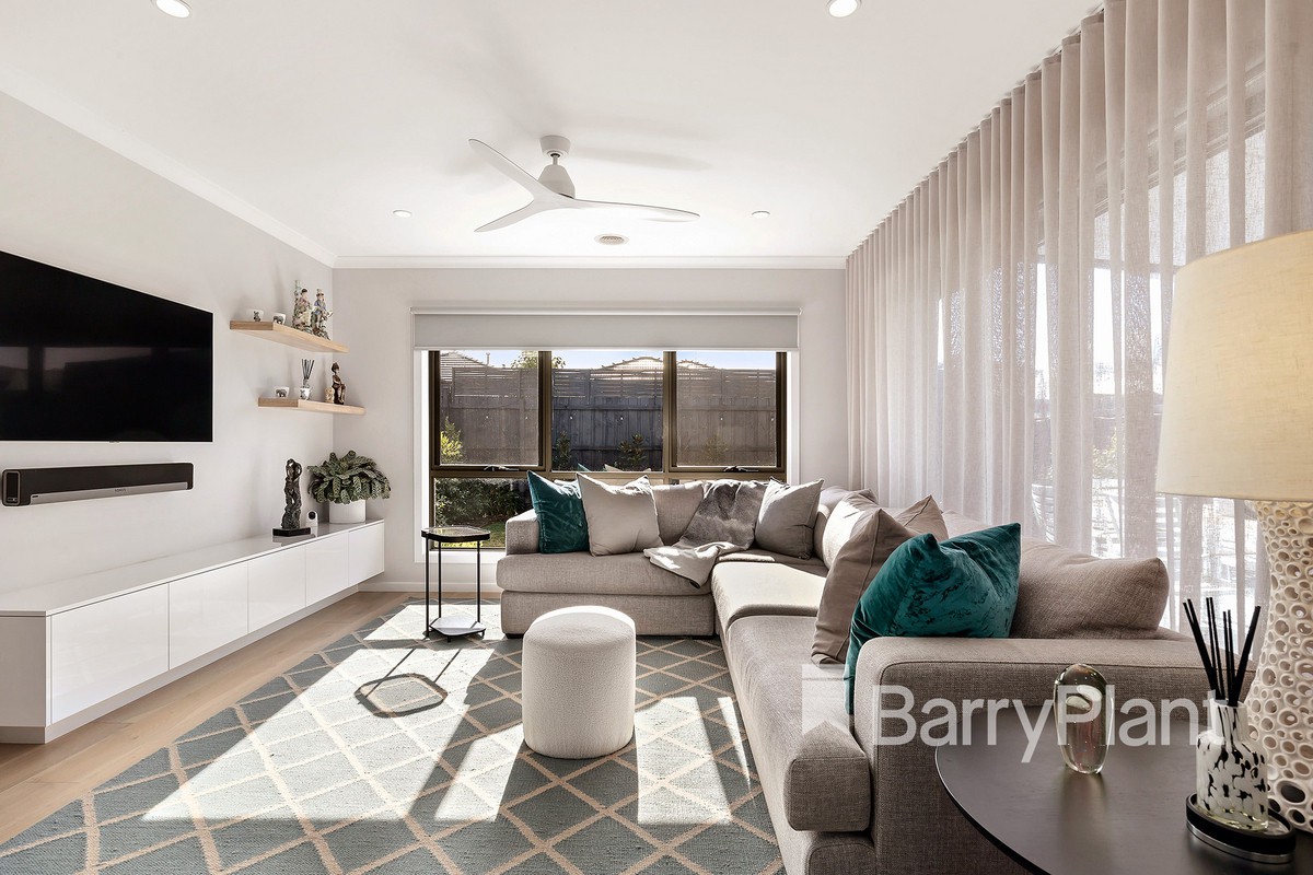170 Third Avenue, Rosebud, VIC 3939, Rosebud - Thumbnail 2