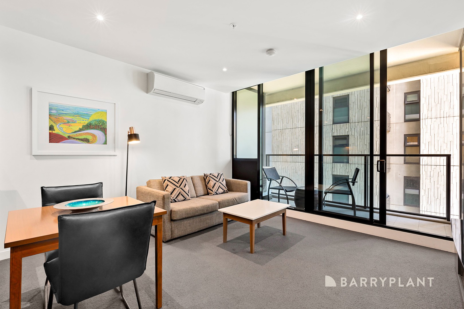 1702/135 City Road, Southbank, VIC 3006 - Thumbnail 2 - 17/06/2024