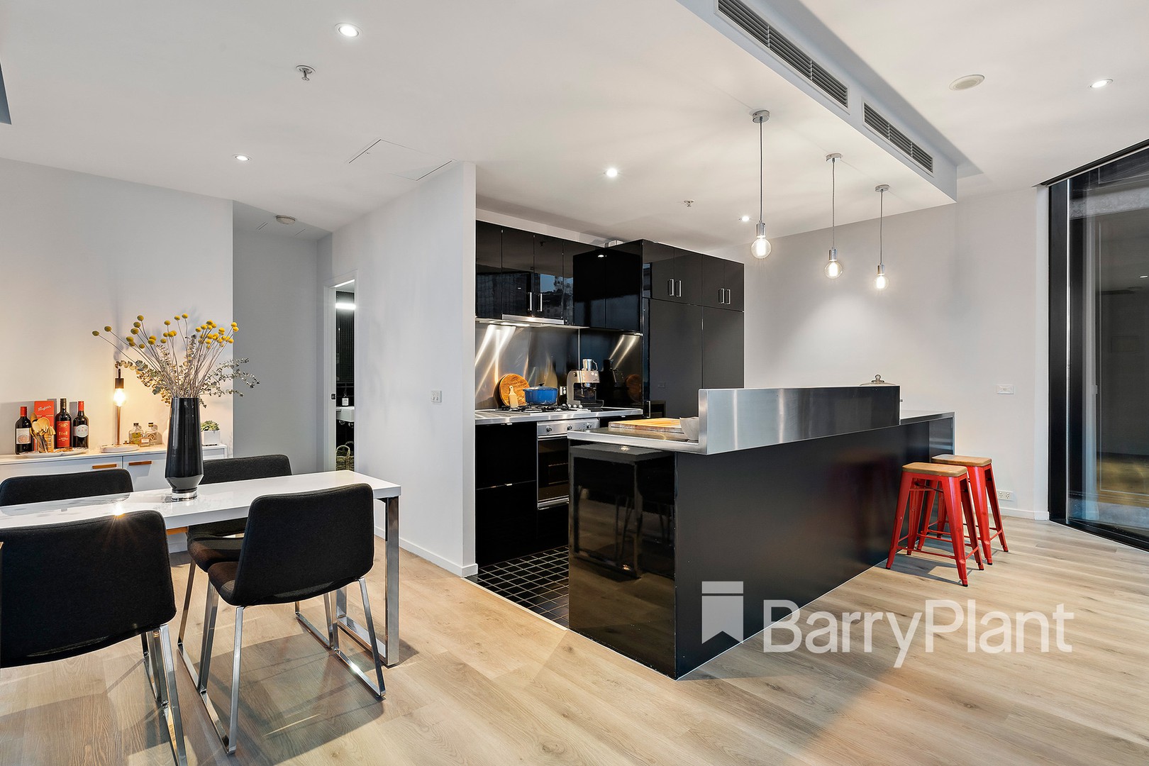 1702/8 Waterview Walk, Docklands, VIC 3008, Docklands - Thumbnail 3