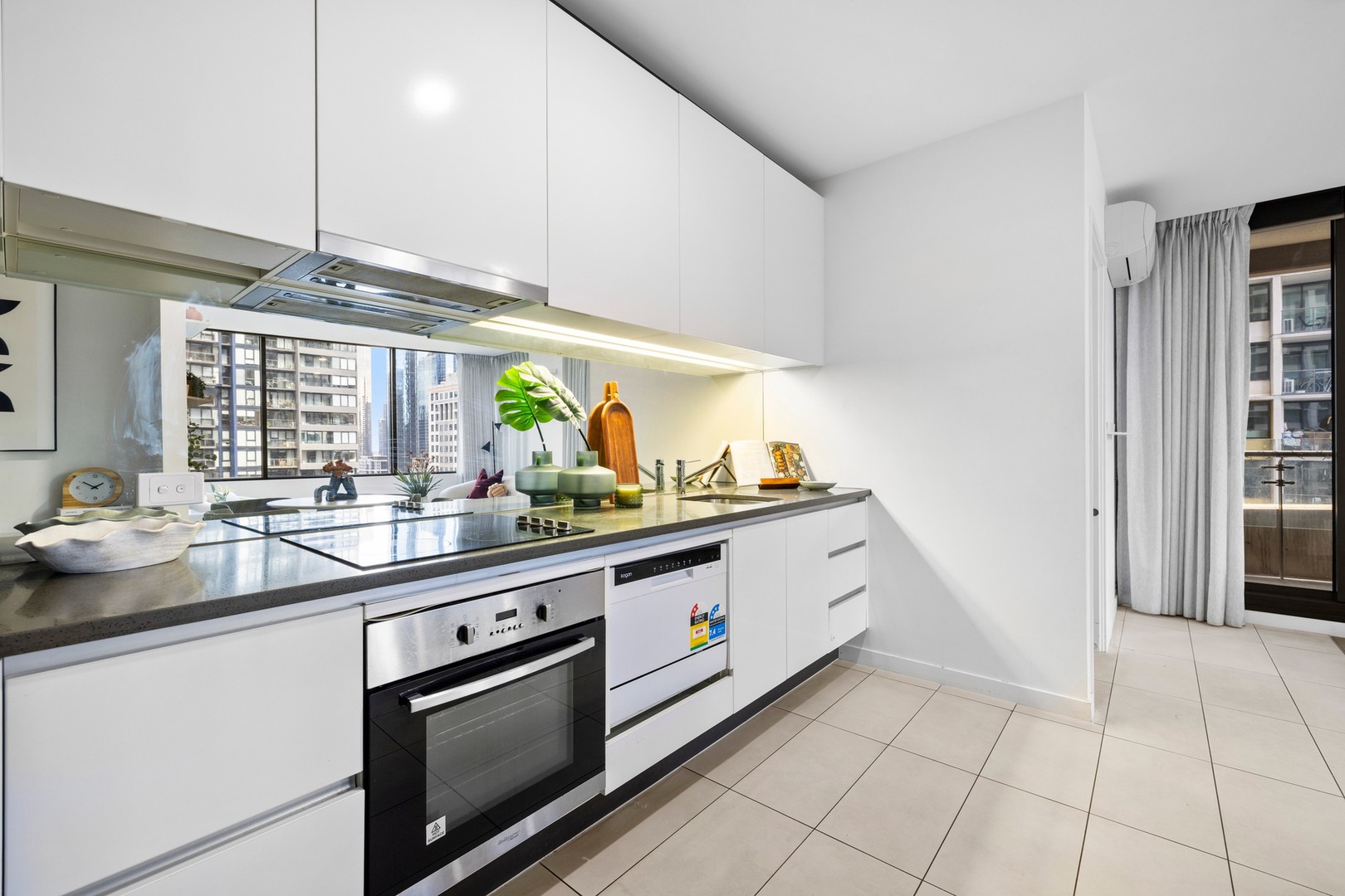 1705/639 Lonsdale Street, Melbourne, VIC 3000, Melbourne - Thumbnail 4