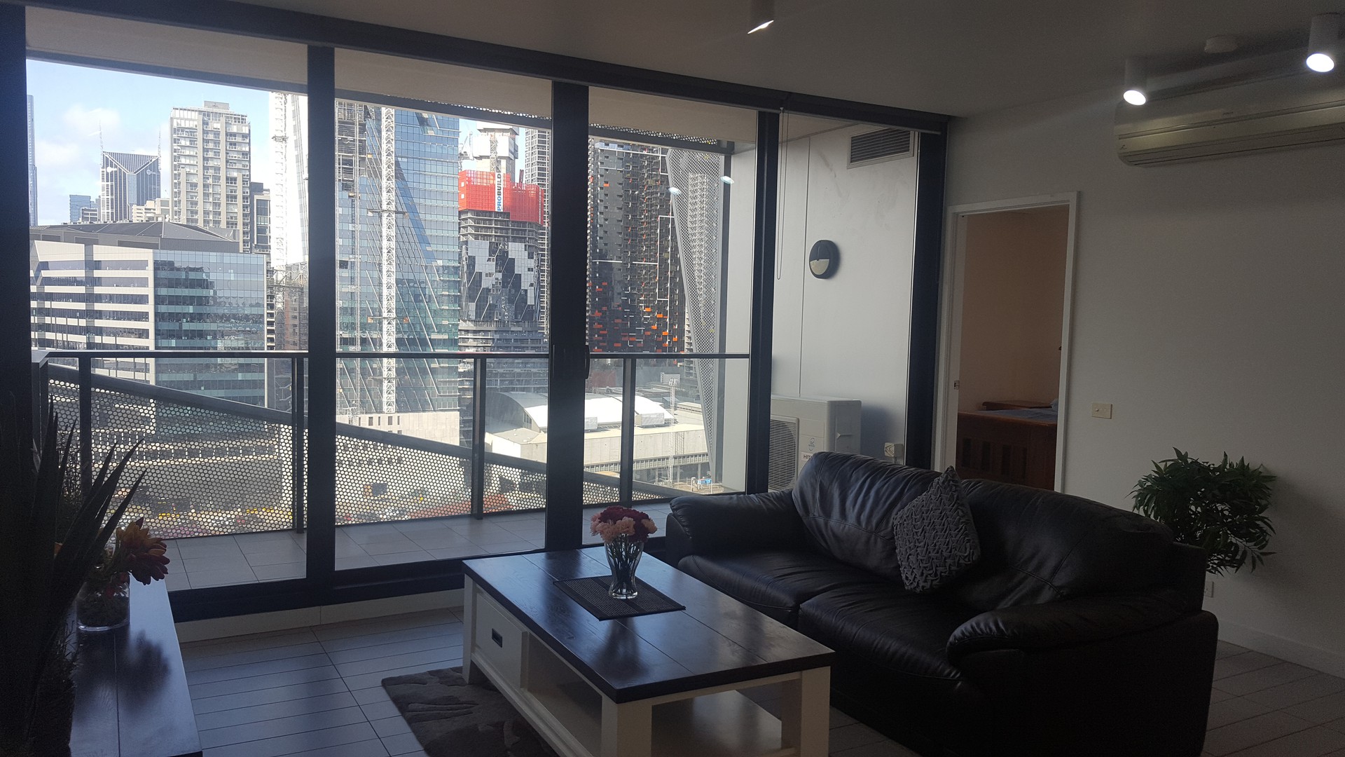 1707/673 La Trobe Street, Docklands, VIC 3008 - Thumbnail 1 - 10/11/2021