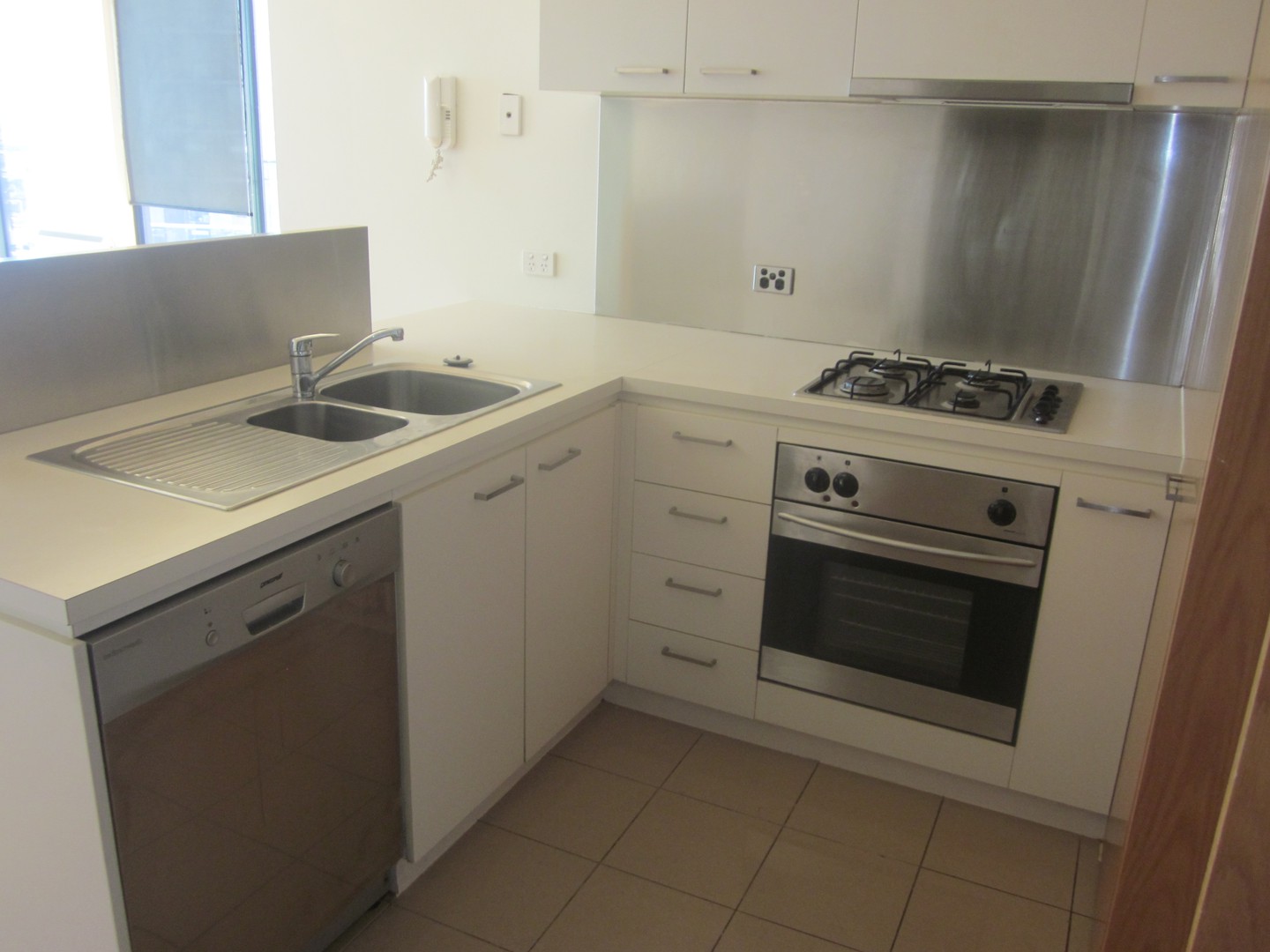 1709/15 Caravel Lane, Docklands, VIC 3008, Docklands - Thumbnail 4