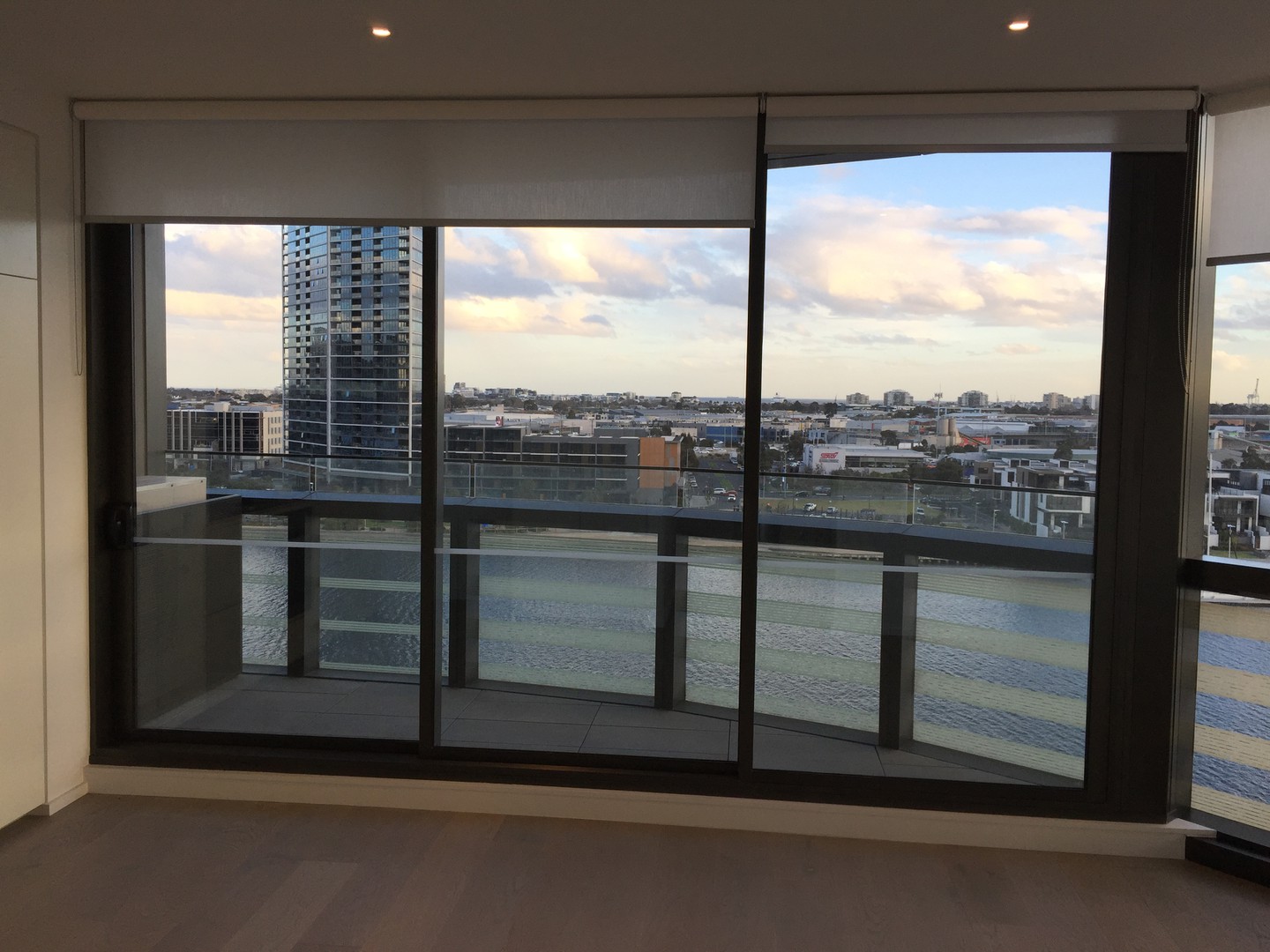 1709N/889 Collins Street, Docklands, VIC 3008 - Thumbnail 1 - 10/11/2021