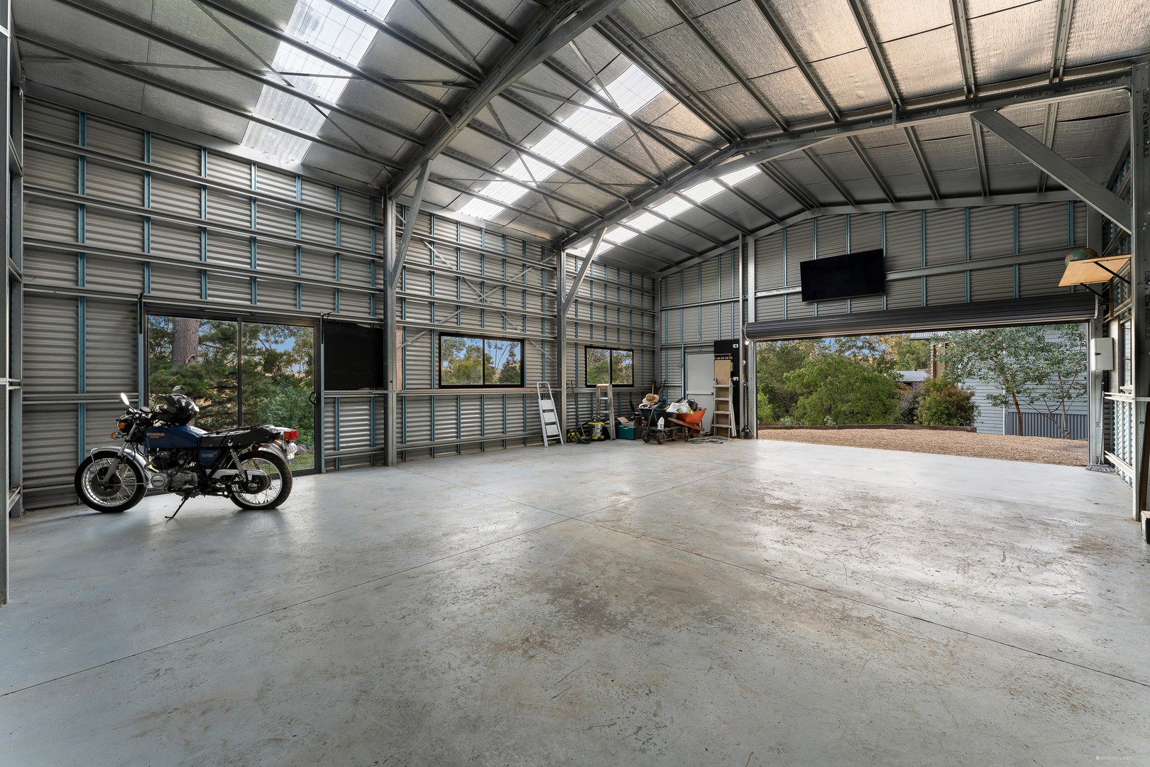 171 Research Warrandyte Road, North Warrandyte, VIC 3113 - Thumbnail 2 - 13/01/2026