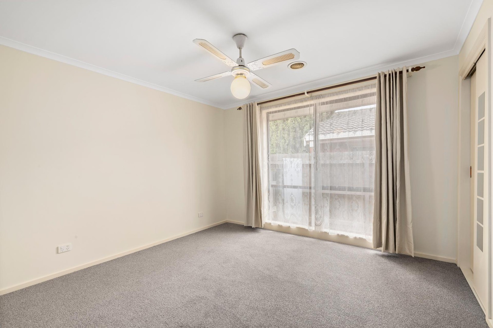 174 Roycroft Avenue, Mill Park, VIC 3082, Mill Park - Thumbnail 3