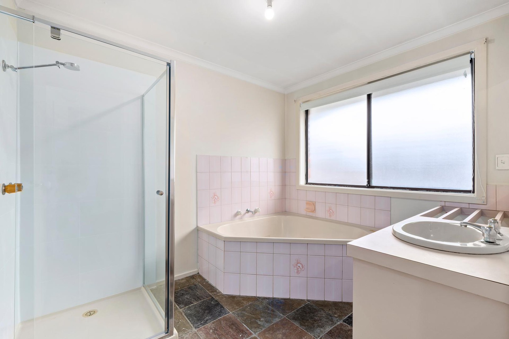 174 Roycroft Avenue, Mill Park, VIC 3082, Mill Park - Thumbnail 5