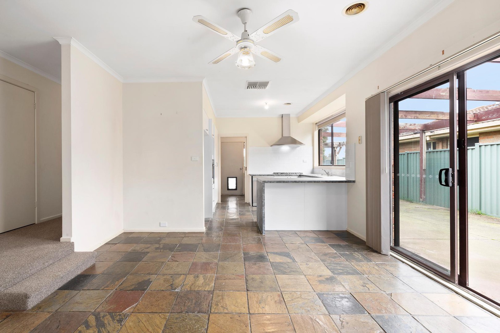 174 Roycroft Avenue, Mill Park, VIC 3082, Mill Park - Thumbnail 7