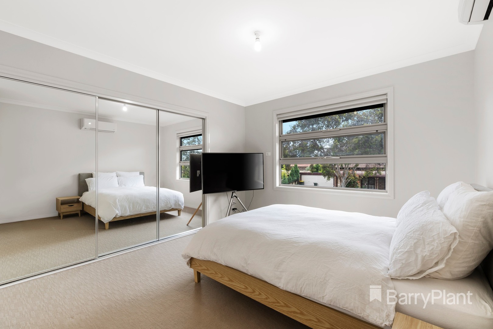 17a Statesman Crescent, Mill Park, VIC 3082, Mill Park - Thumbnail 6