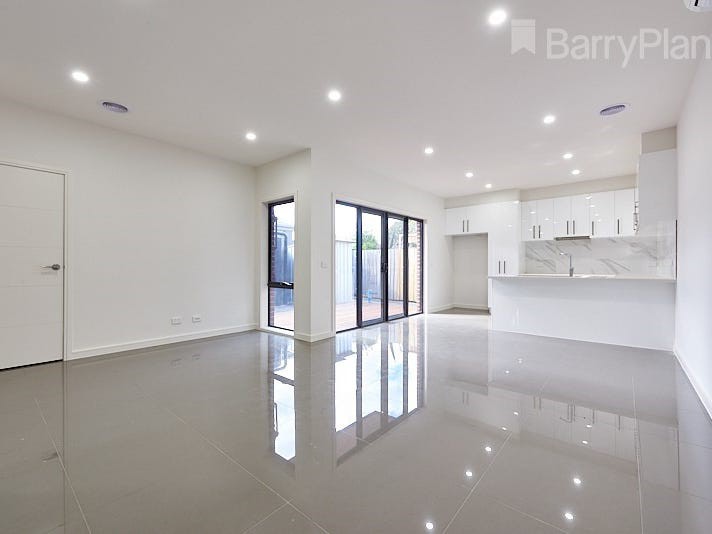 17B Dunvegan Crescent, Dandenong, VIC 3175, Dandenong - Thumbnail 2