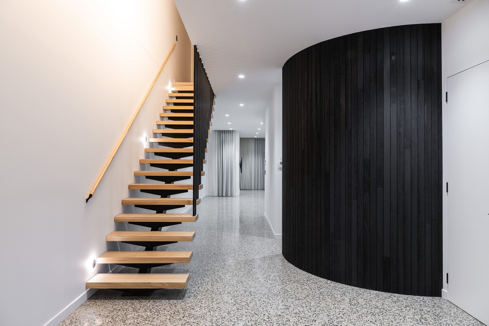 17B Myrtle Grove, Reservoir, VIC 3073 - Thumbnail 1 - 07/05/2024