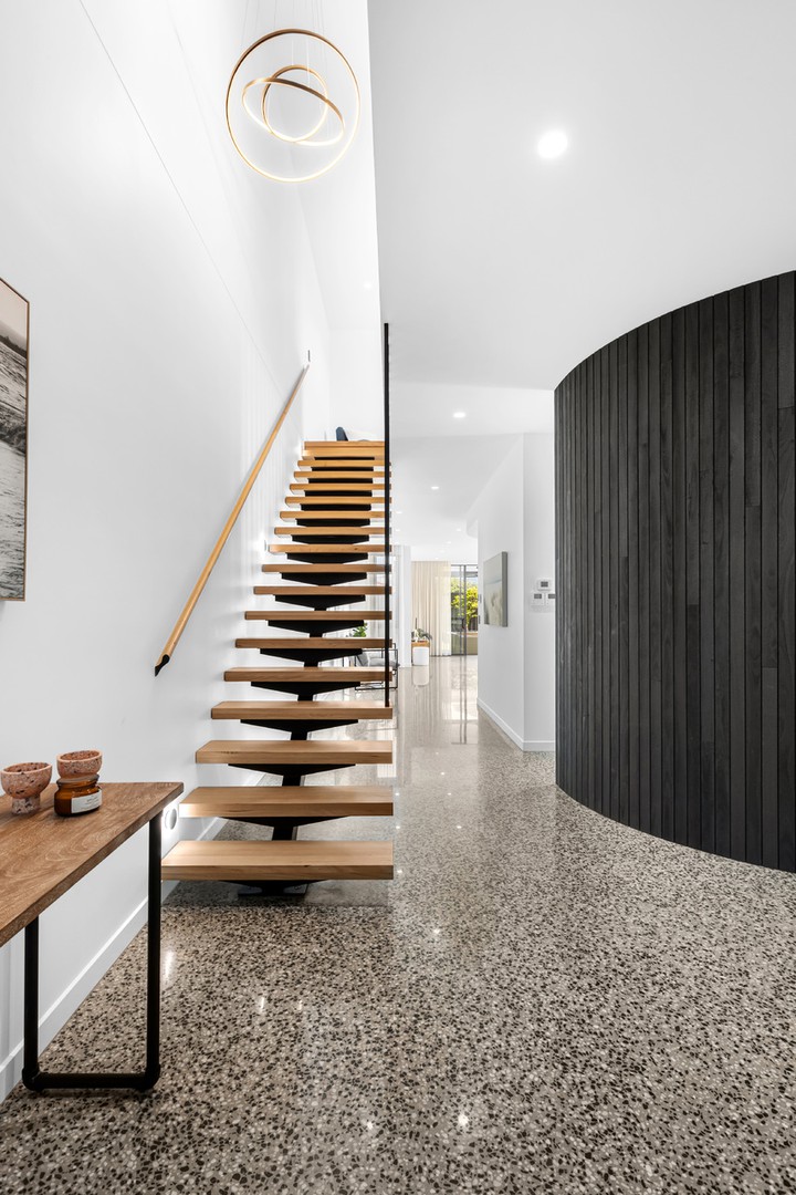 17B Myrtle Grove, Reservoir, VIC 3073 - Thumbnail 2 - 19/02/2025