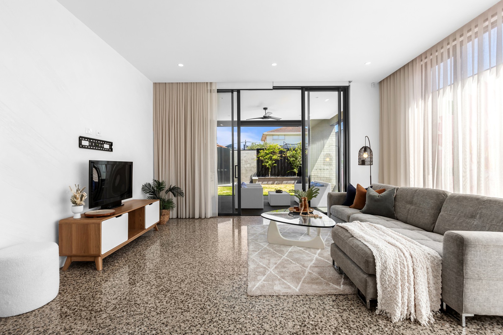 17B Myrtle Grove, Reservoir, VIC 3073, Reservoir - Thumbnail 5