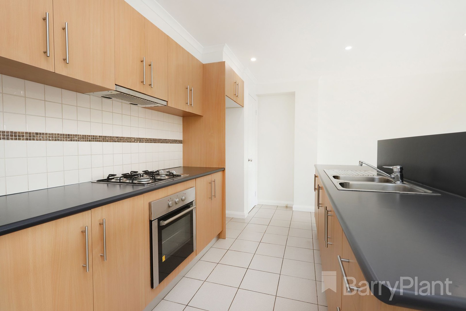 18/101 Ballarat Road, Maidstone, VIC 3012, Maidstone - Thumbnail 4