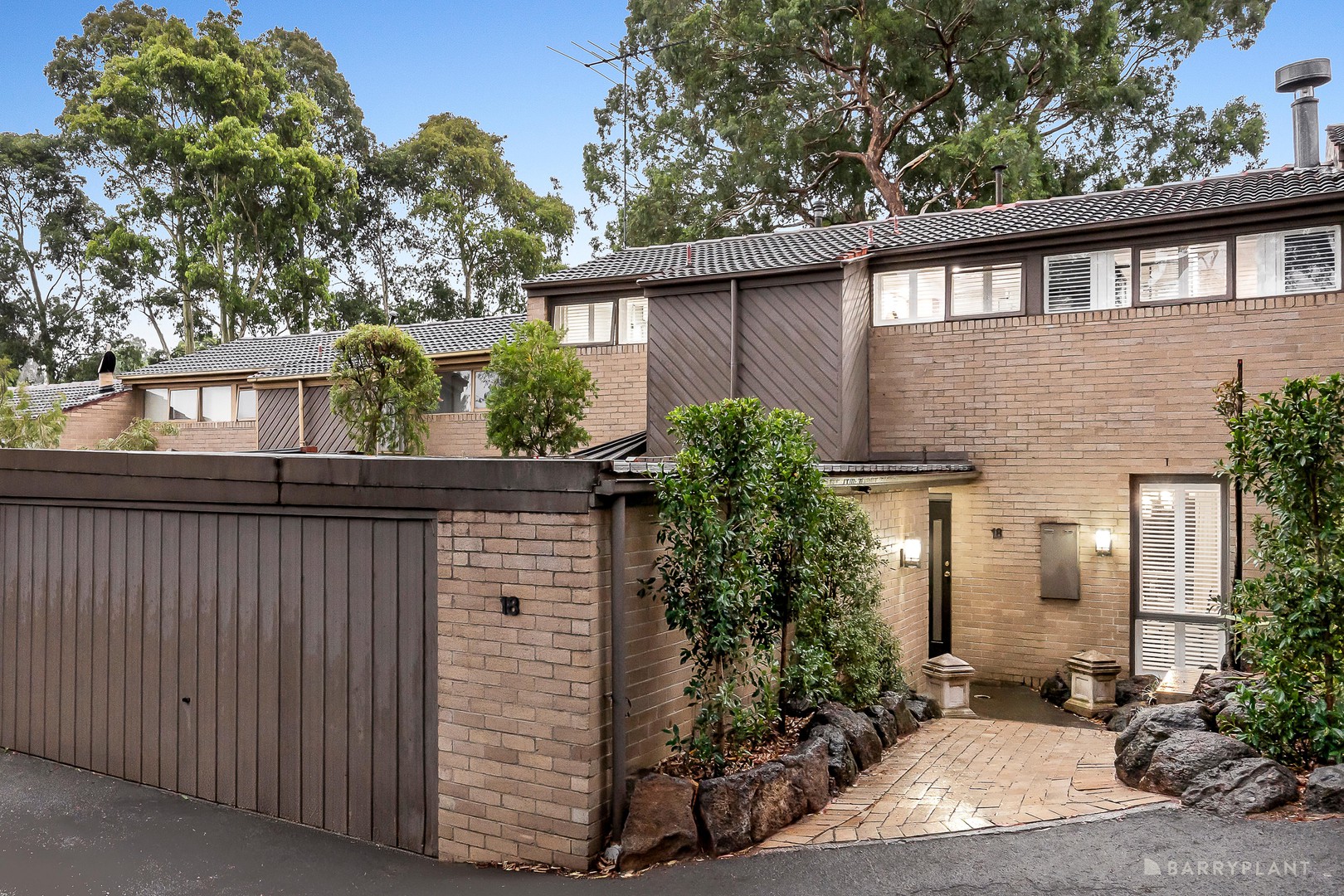18/18 Peter Street, Doncaster East, VIC 3109 - Thumbnail 2 - 17/02/2026