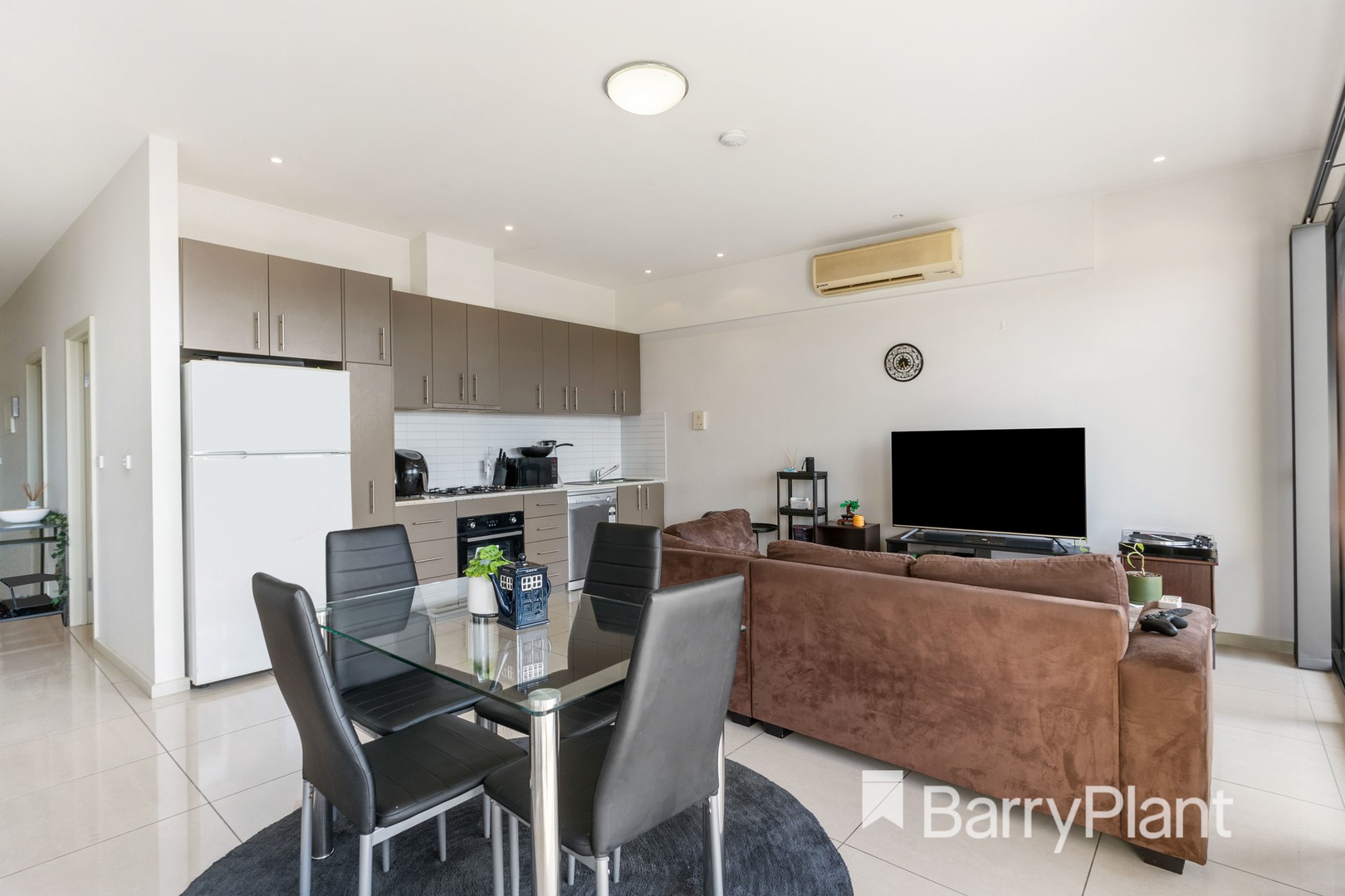 18/32 East Esplanade, St Albans, VIC 3021, St Albans - Thumbnail 4