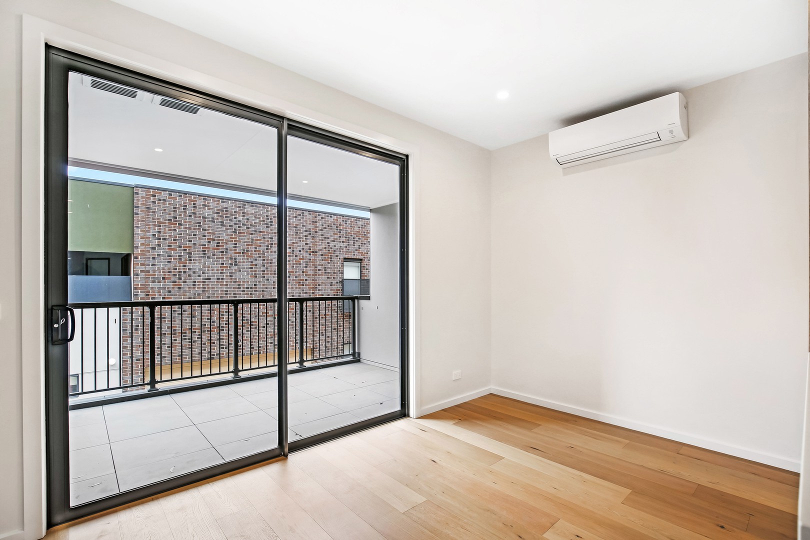 18/5 Nova Circuit, Bundoora, VIC 3083 - Thumbnail 2 - 29/10/2025