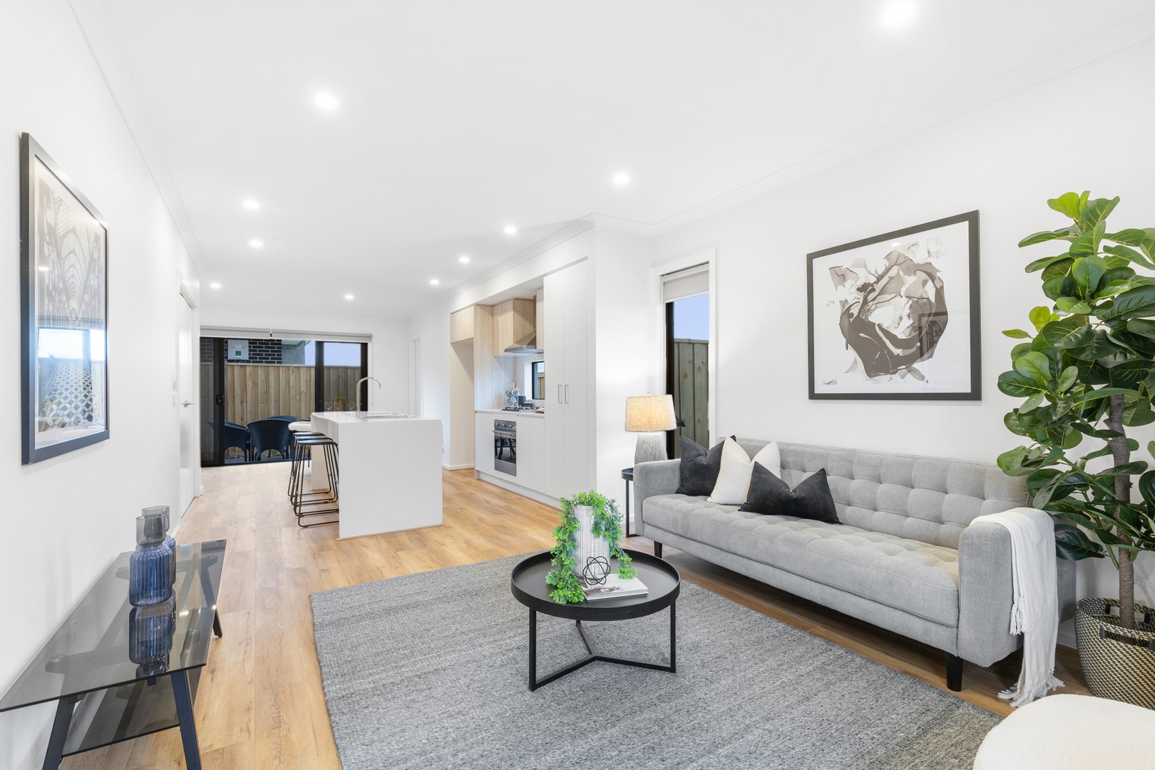 18 Adenmore Circuit, Deanside, VIC 3336 - Thumbnail 2 - 16/05/2025