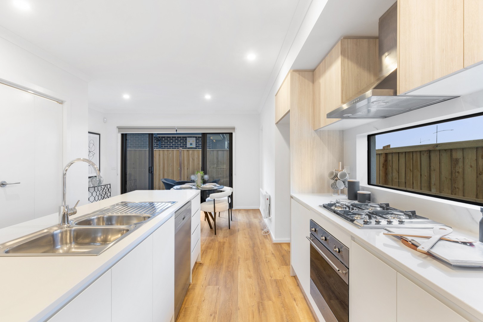 18 Adenmore Circuit, Deanside, VIC 3336, Deanside - Thumbnail 5